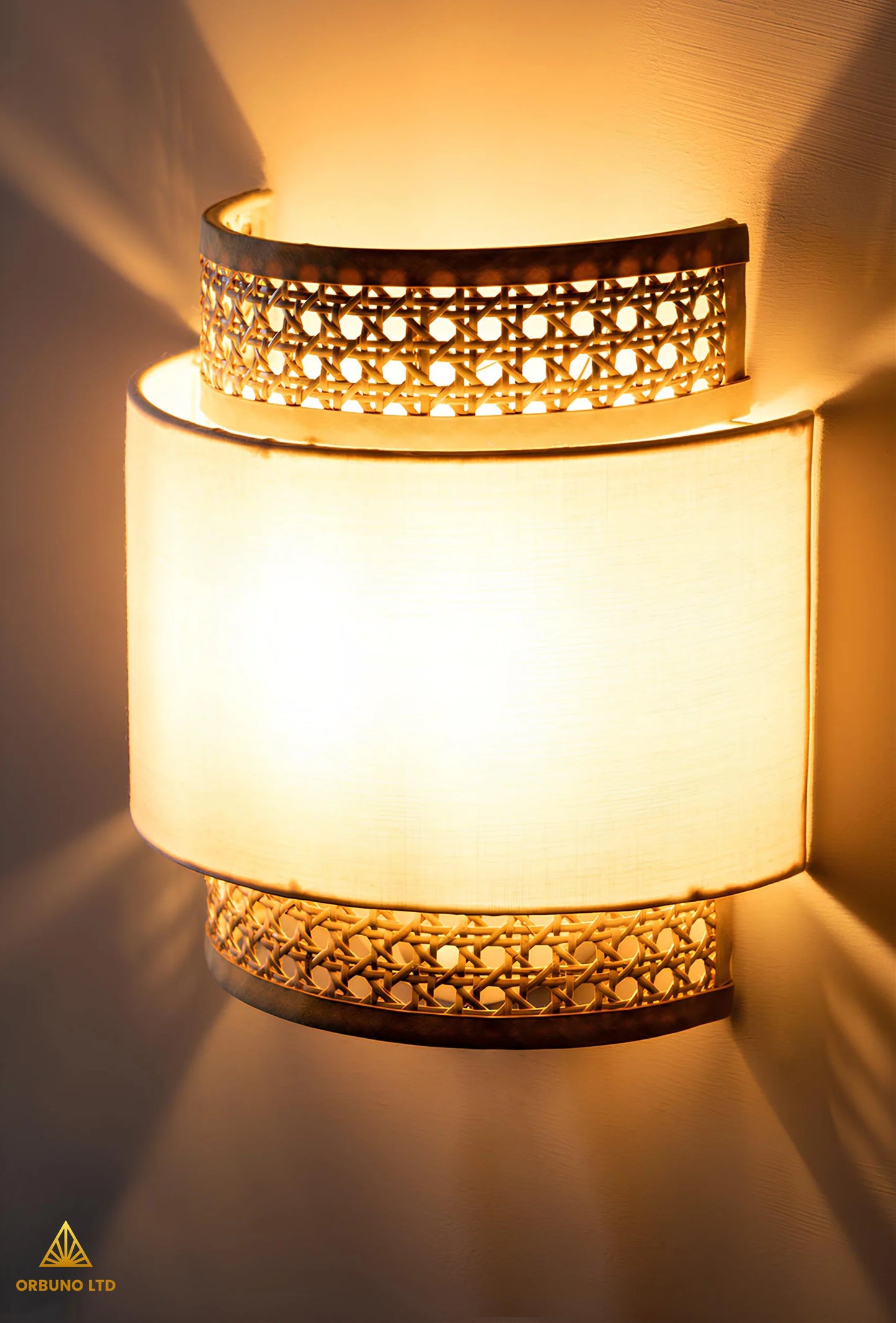 ORBUNO-Rattan wall lamp